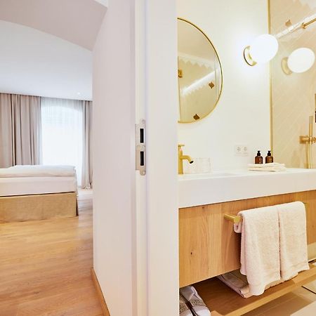 Boutiquehotel Zum Goldenen Hirschen Gmunden Zewnętrze zdjęcie