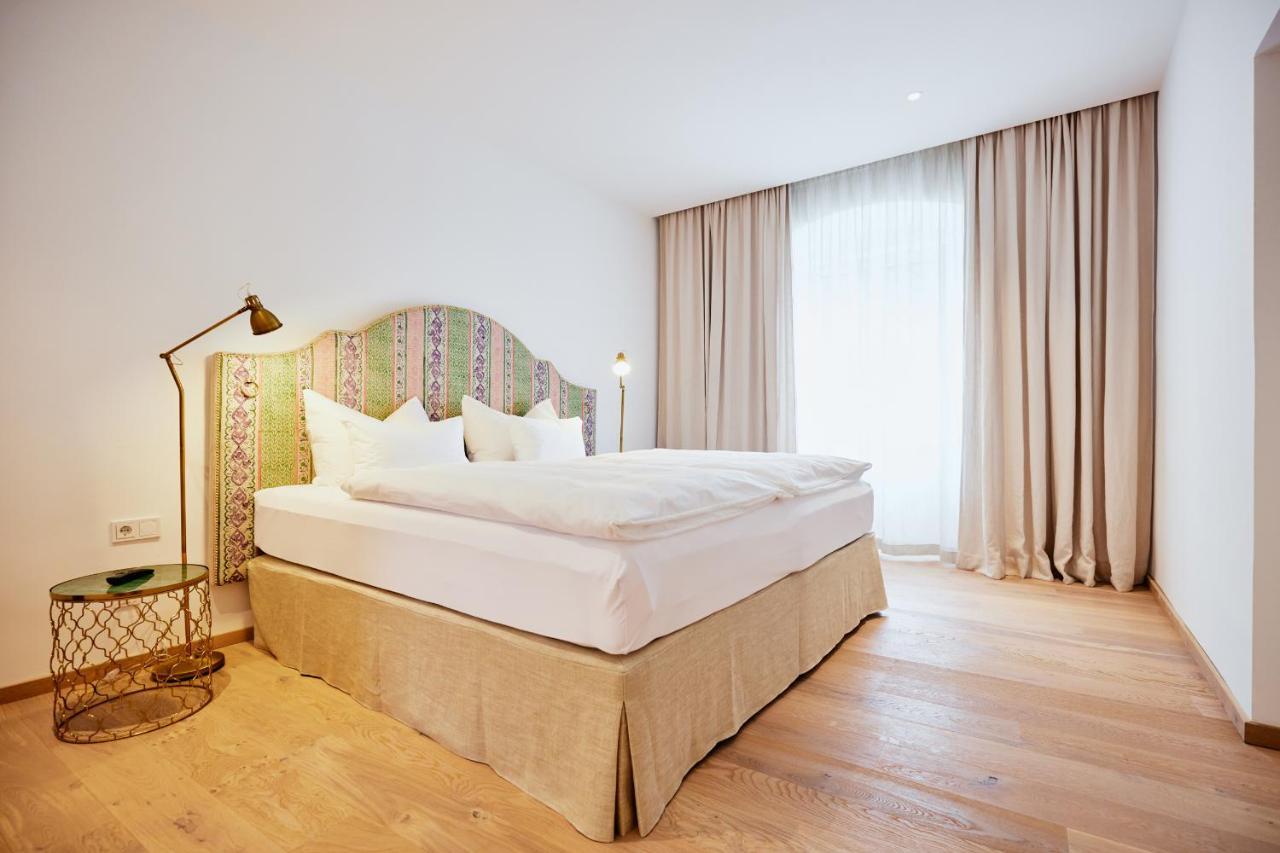 Boutiquehotel Zum Goldenen Hirschen Gmunden Zewnętrze zdjęcie