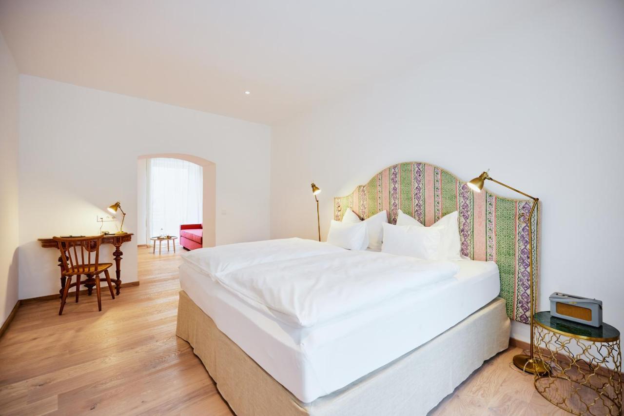 Boutiquehotel Zum Goldenen Hirschen Gmunden Zewnętrze zdjęcie