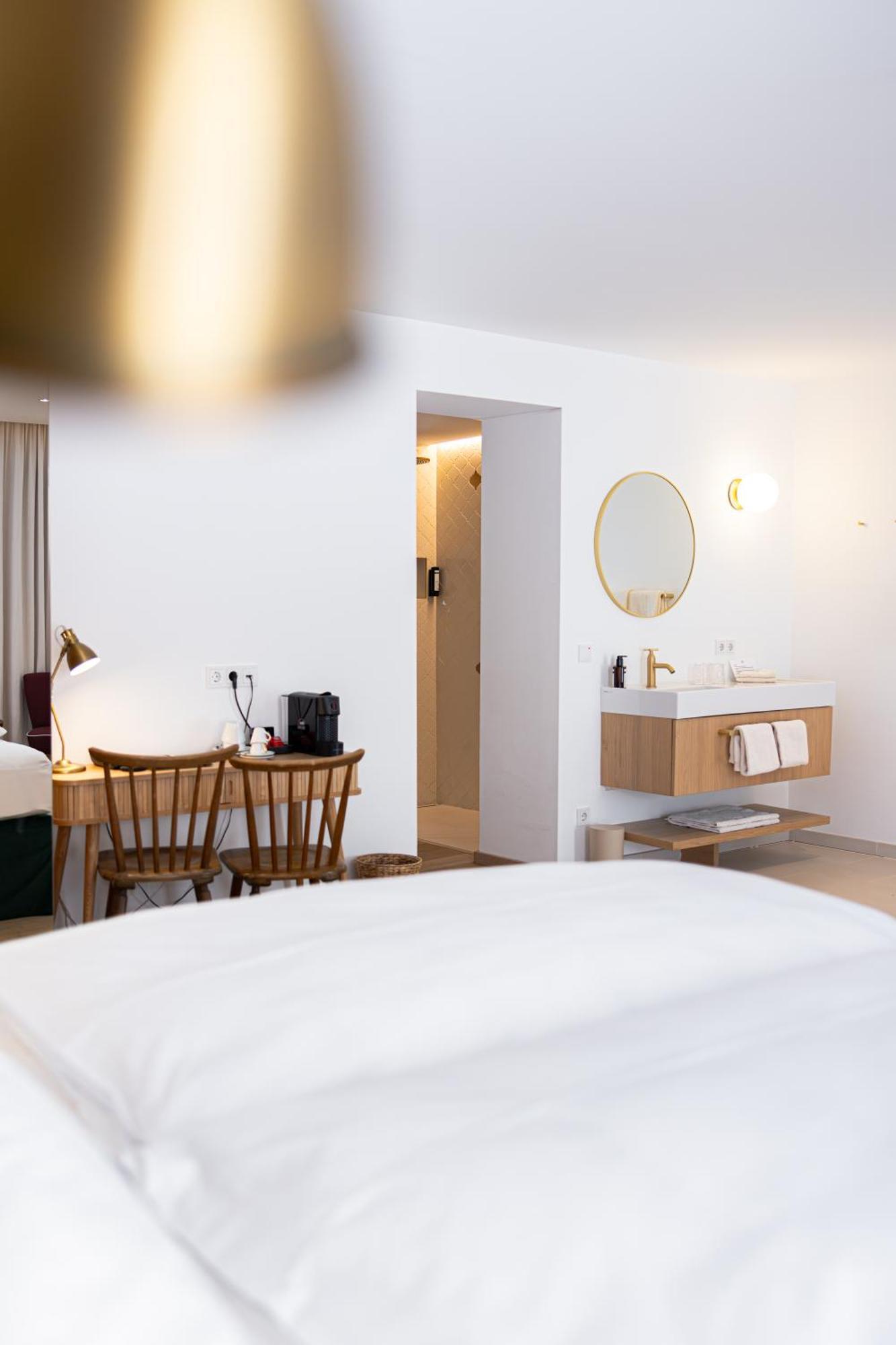 Boutiquehotel Zum Goldenen Hirschen Gmunden Zewnętrze zdjęcie